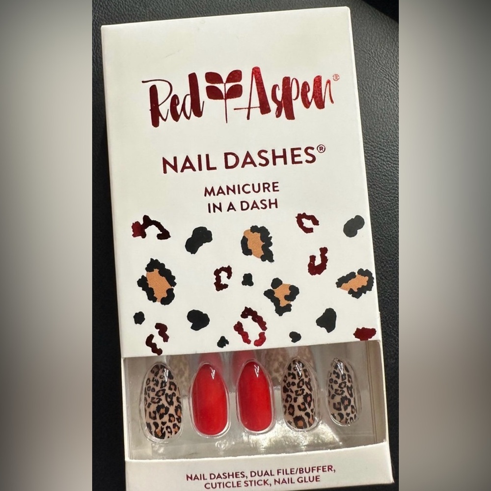 Red Aspen Nail Dashes Leopard + Lipstick, Layla